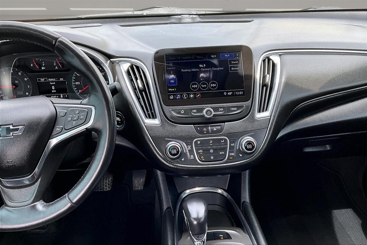 Chevrolet Malibu 4dr Sdn LT 2021