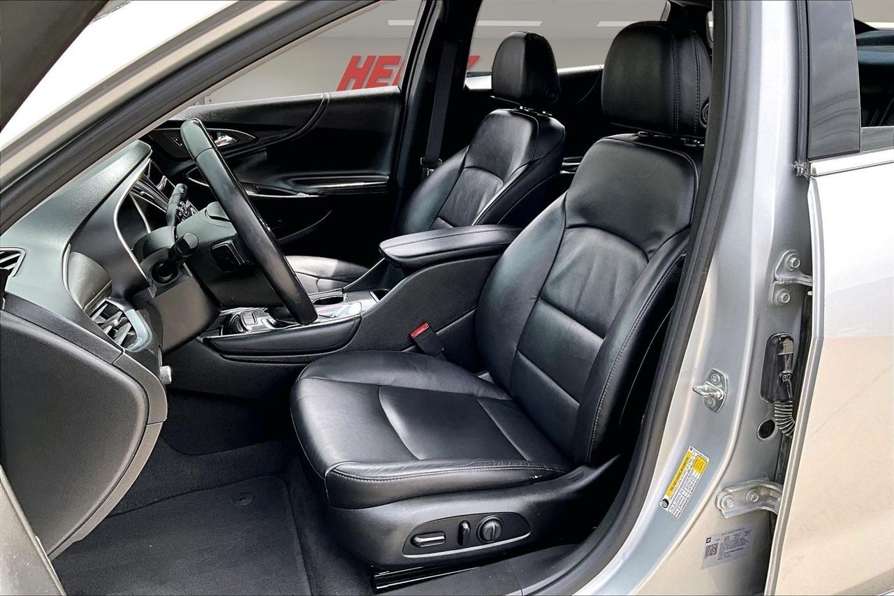 Chevrolet Malibu 4dr Sdn LT 2021