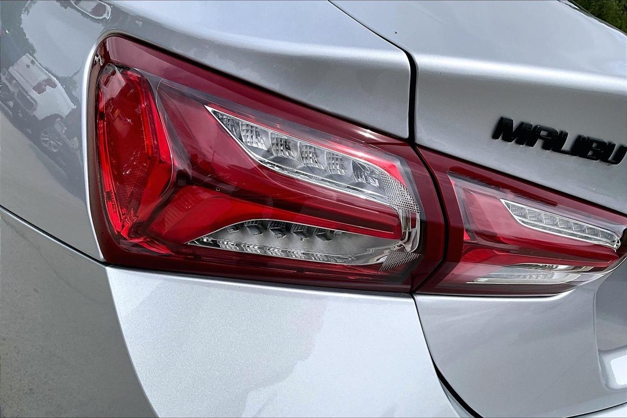 Chevrolet Malibu 4dr Sdn LT 2021