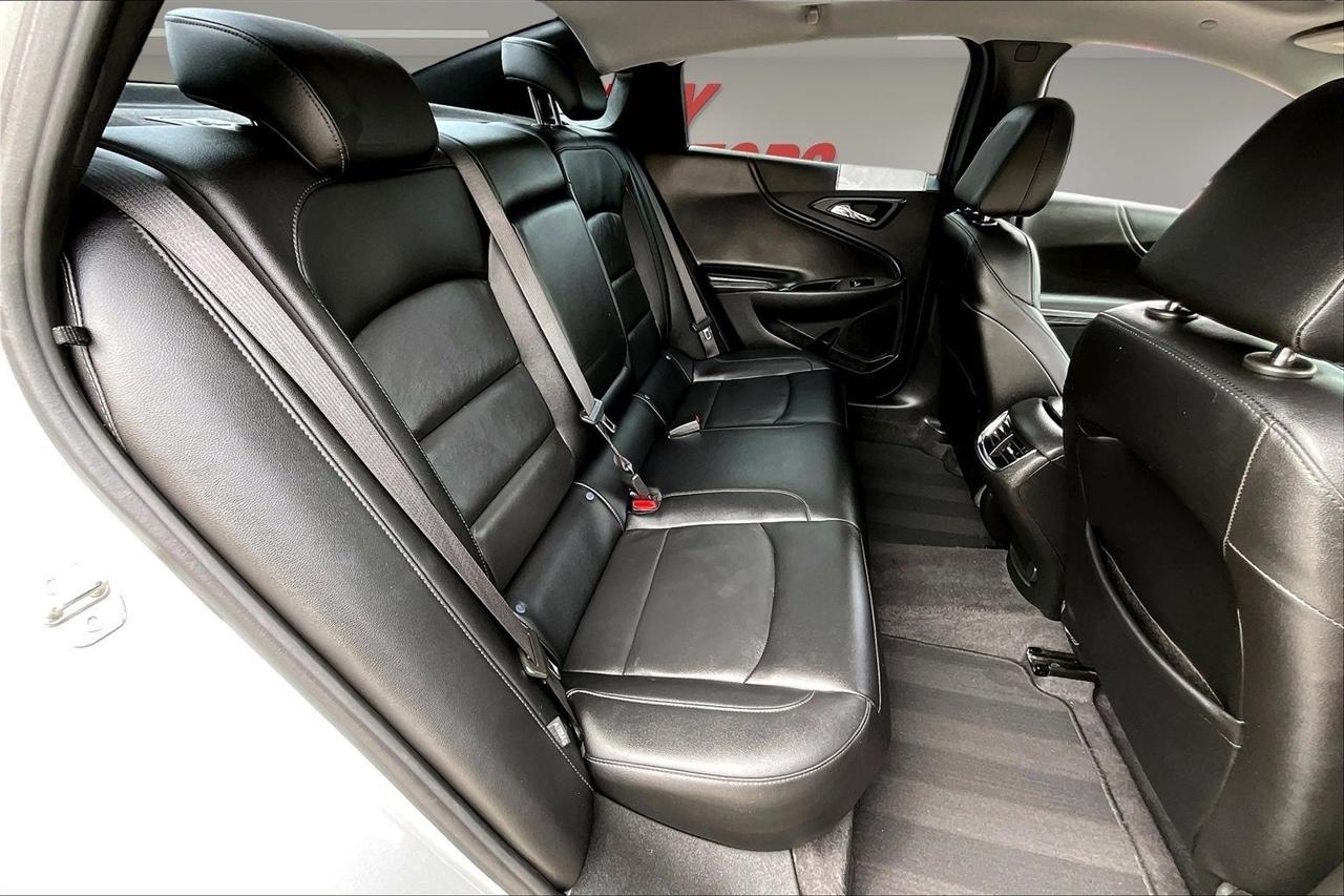 Chevrolet Malibu 4dr Sdn LT 2021