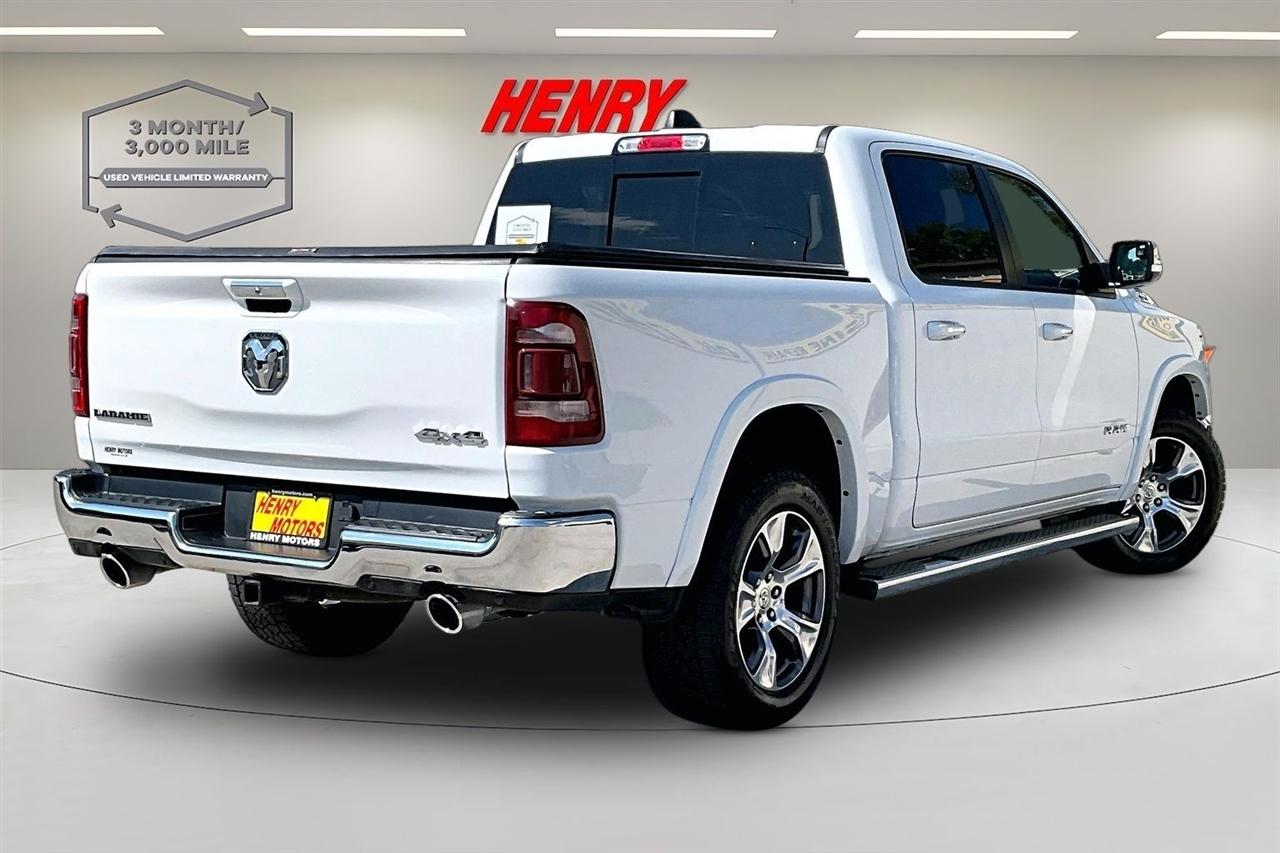 RAM 1500 Laramie 4x4 Crew Cab 5'7" Box 2022