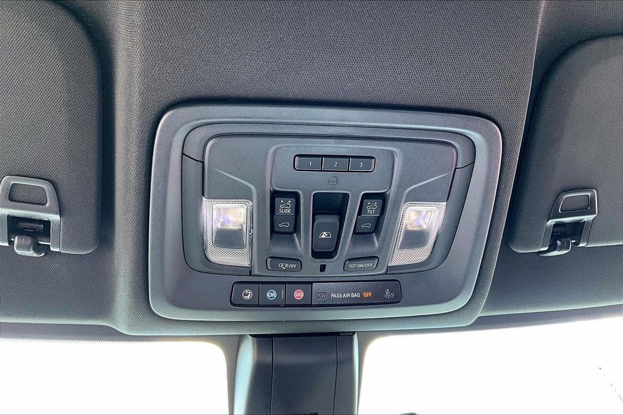 Chevrolet Silverado 1500 4WD Crew Cab 147" High Country 2022