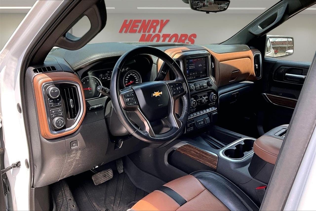 Chevrolet Silverado 1500 4WD Crew Cab 147" High Country 2022