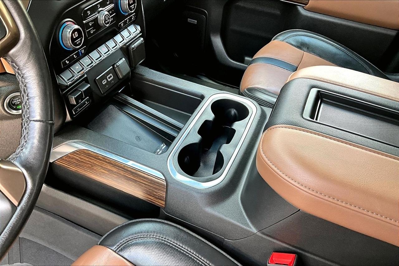 Chevrolet Silverado 1500 4WD Crew Cab 147" High Country 2022