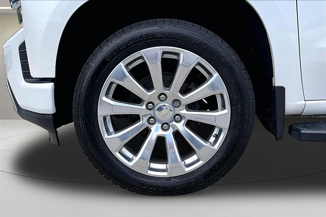 Chevrolet Silverado 1500 4WD Crew Cab 147" High Country 2022