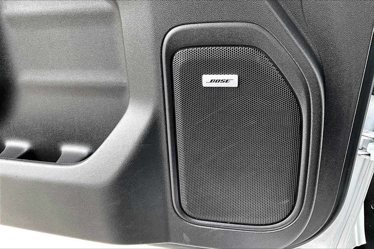 Chevrolet Silverado 1500 4WD Crew Cab 147" High Country 2022