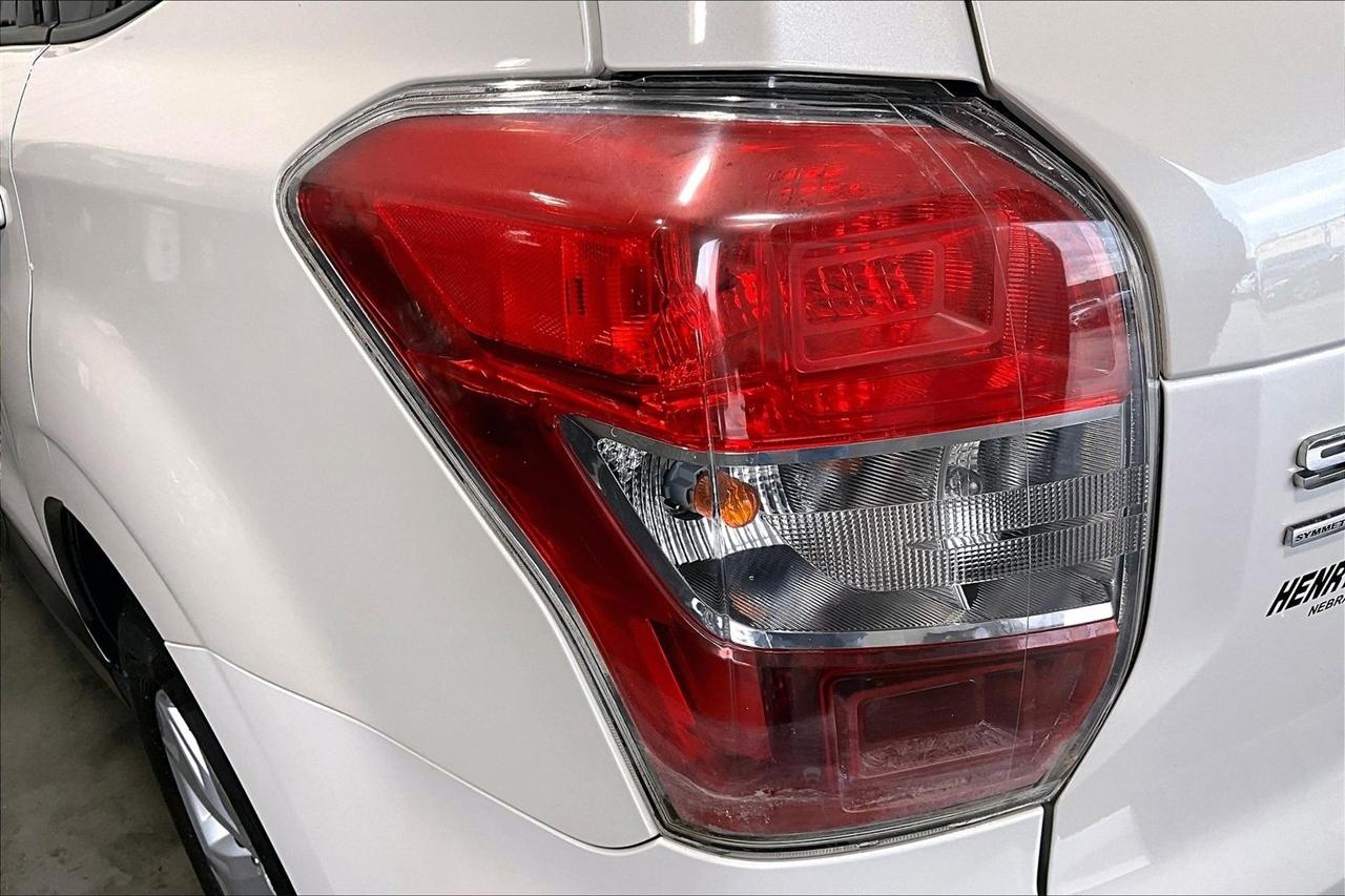 Subaru Forester 4dr CVT 2.5i Premium PZEV 2015