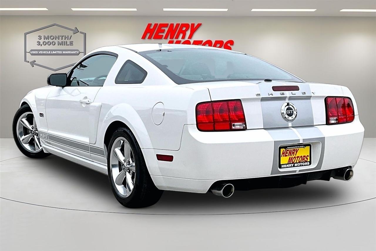Ford Mustang 2dr Cpe GT Deluxe 2007