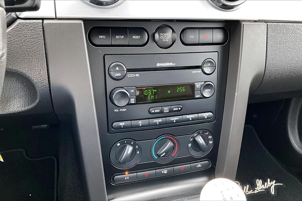 Ford Mustang 2dr Cpe GT Deluxe 2007