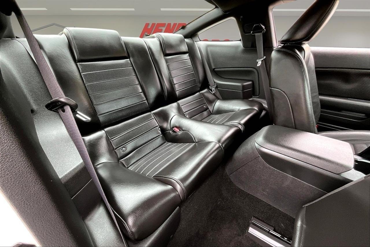 Ford Mustang 2dr Cpe GT Deluxe 2007