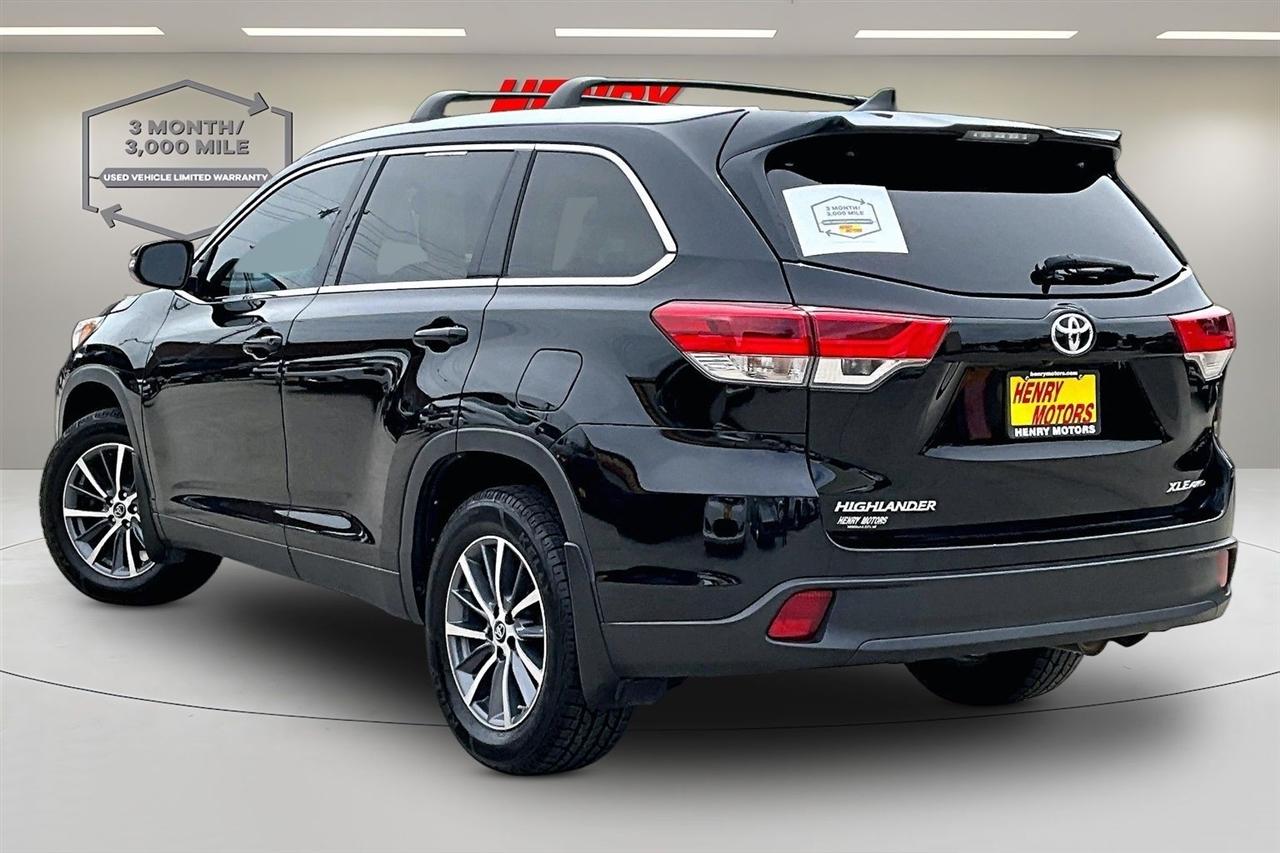 Toyota Highlander XLE AWD V6 2019