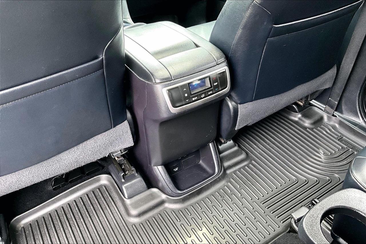 Toyota Highlander XLE AWD V6 2019