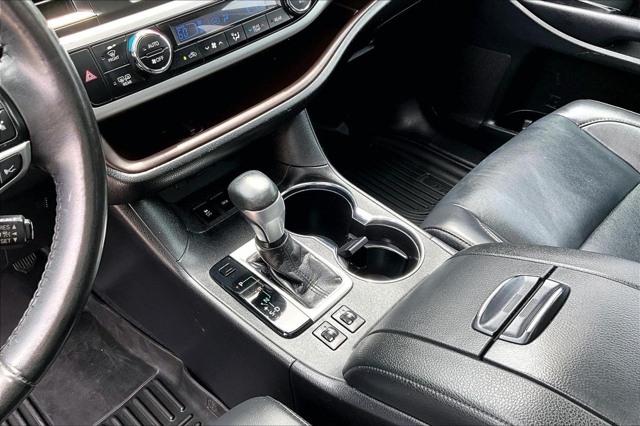 Toyota Highlander XLE AWD V6 2019