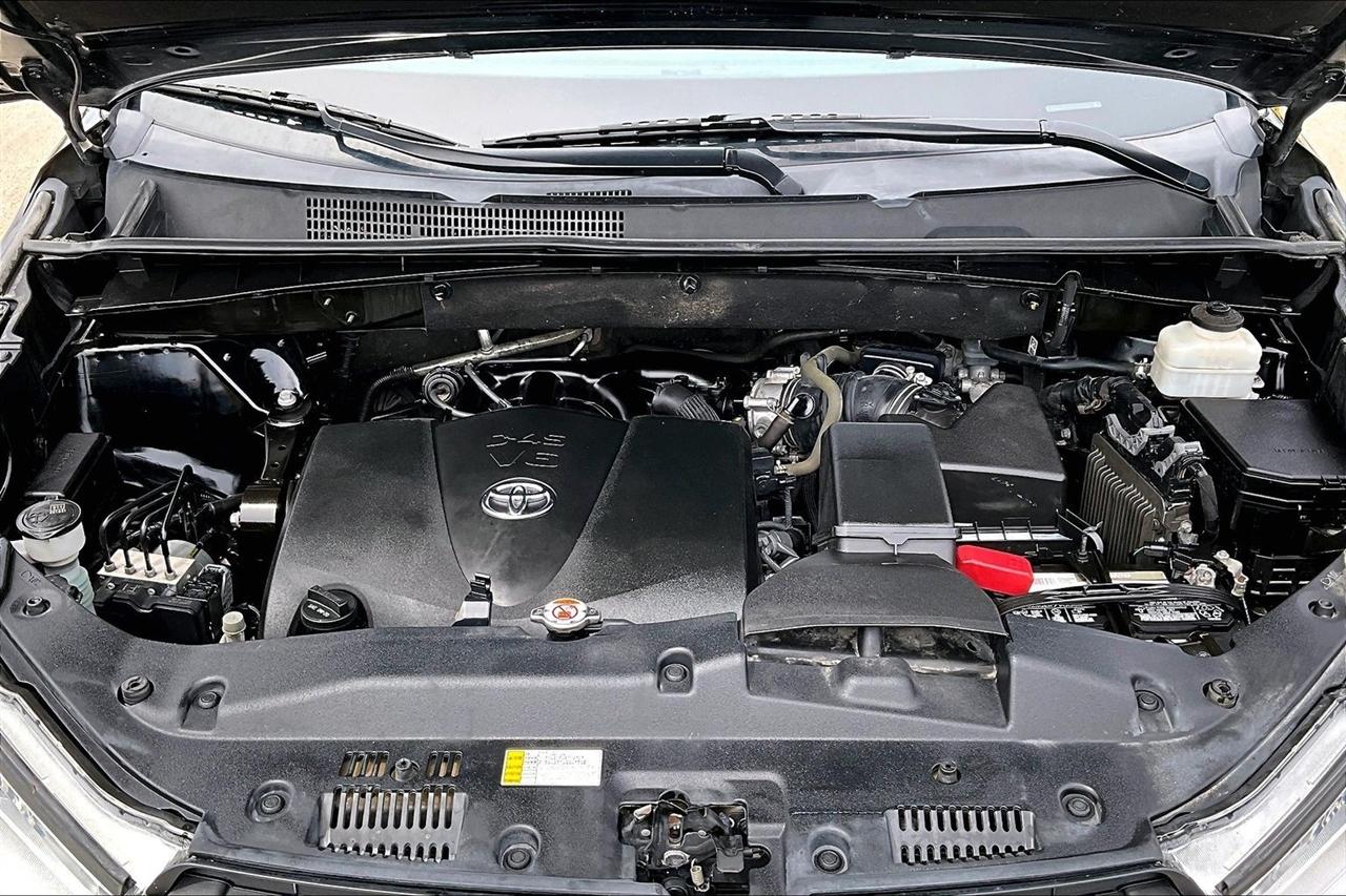 Toyota Highlander XLE AWD V6 2019