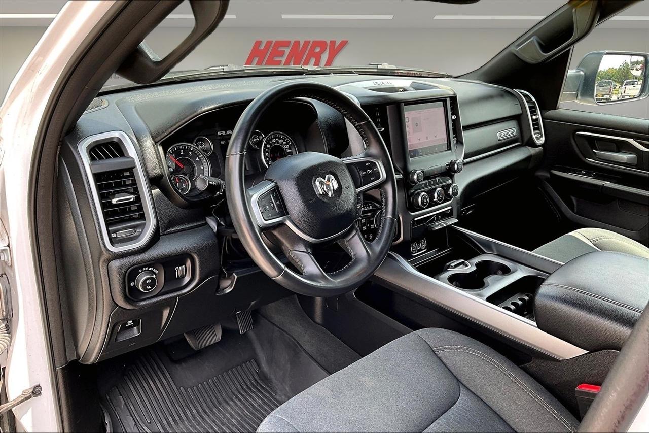 RAM 1500 Big Horn 4x4 Crew Cab 6'4" Box 2023