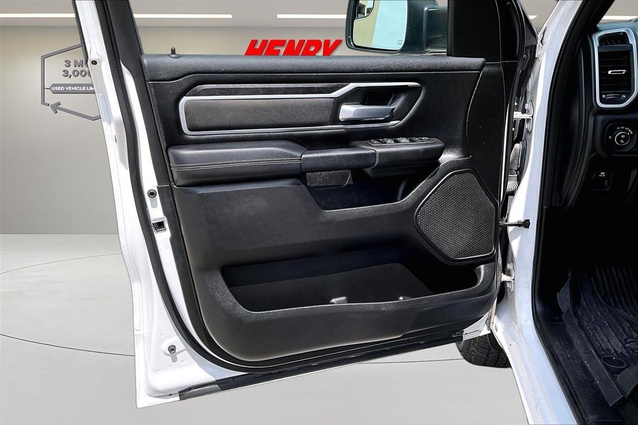 RAM 1500 Big Horn 4x4 Crew Cab 6'4" Box 2023