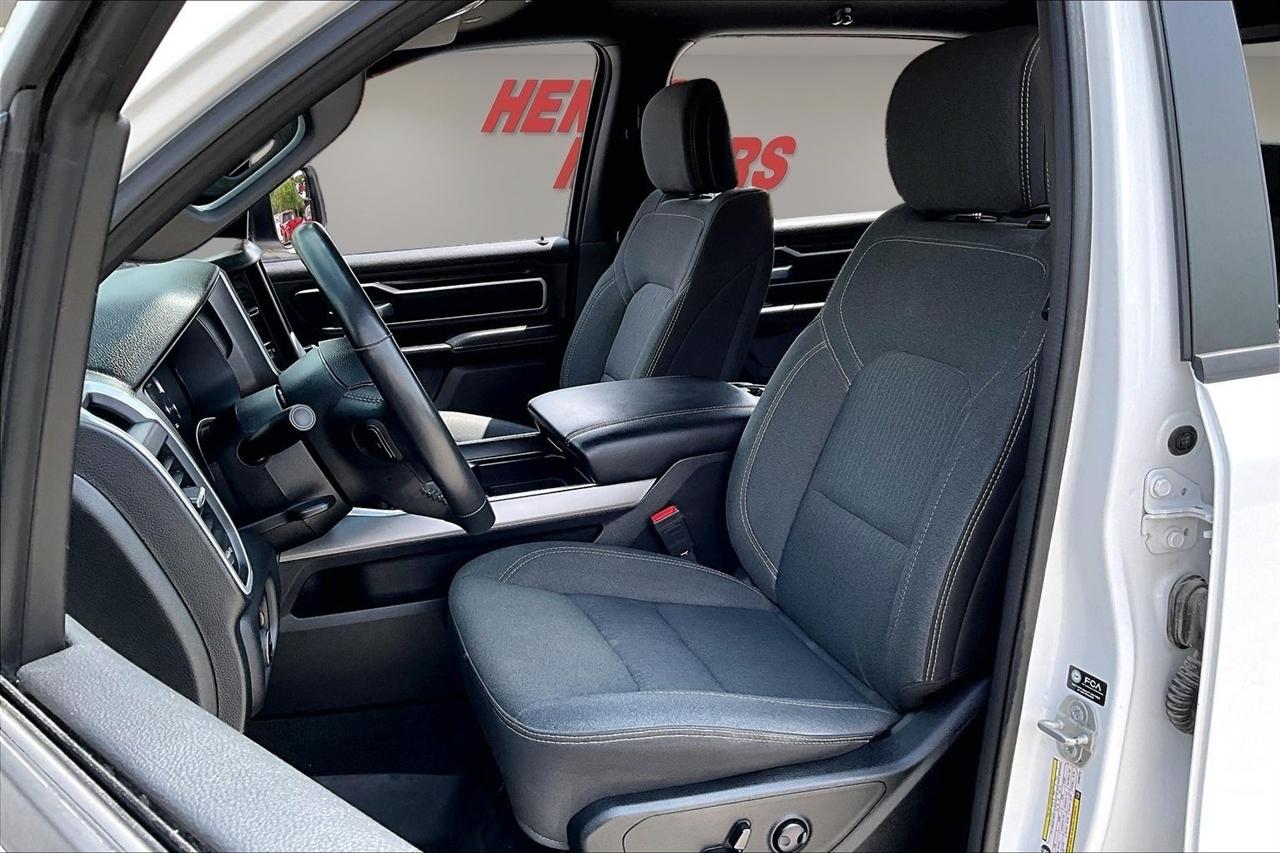 RAM 1500 Big Horn 4x4 Crew Cab 6'4" Box 2023