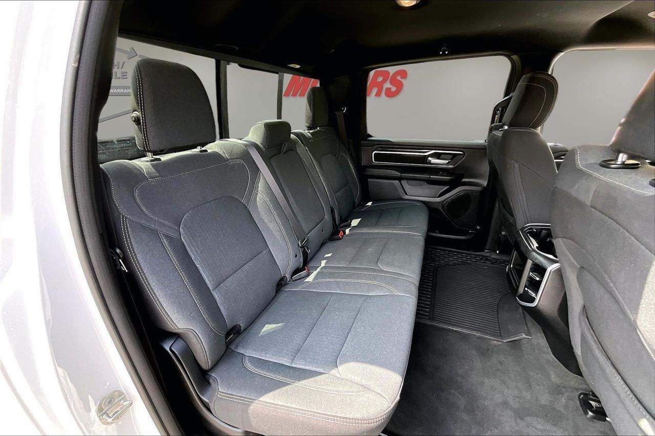 RAM 1500 Big Horn 4x4 Crew Cab 6'4" Box 2023