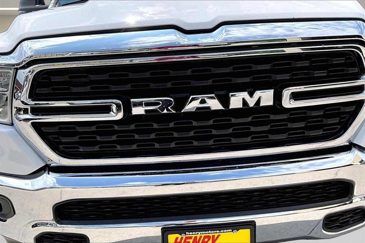 RAM 1500 Big Horn 4x4 Crew Cab 6'4" Box 2023
