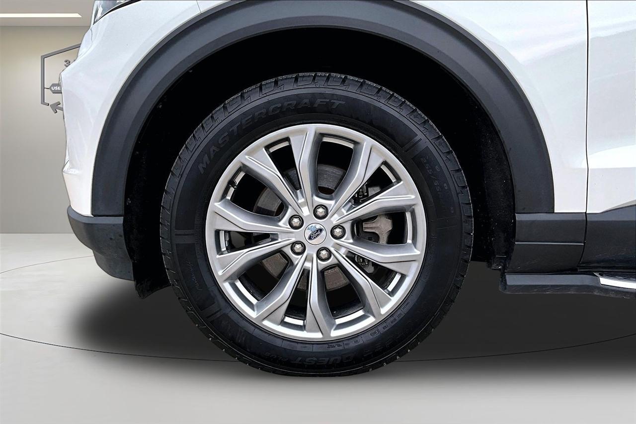 Ford Explorer XLT 4WD 2023