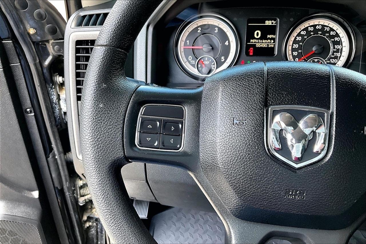 RAM 3500 Tradesman 4x4 Crew Cab 8' Box 2018