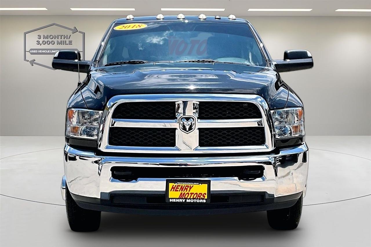 RAM 3500 Tradesman 4x4 Crew Cab 8' Box 2018