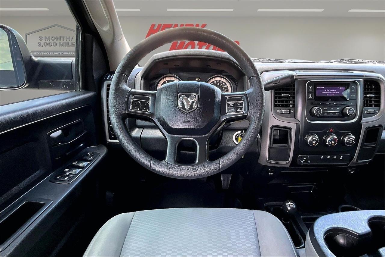 RAM 3500 Tradesman 4x4 Crew Cab 8' Box 2018