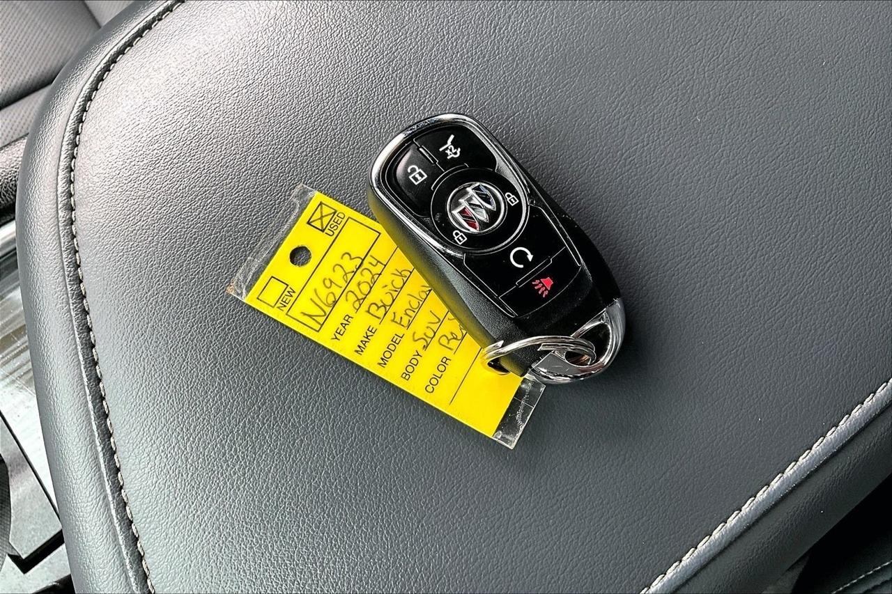 Buick Enclave AWD 4dr Premium 2024