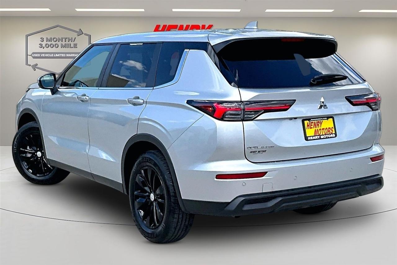 Mitsubishi Outlander ES S-AWC 2025