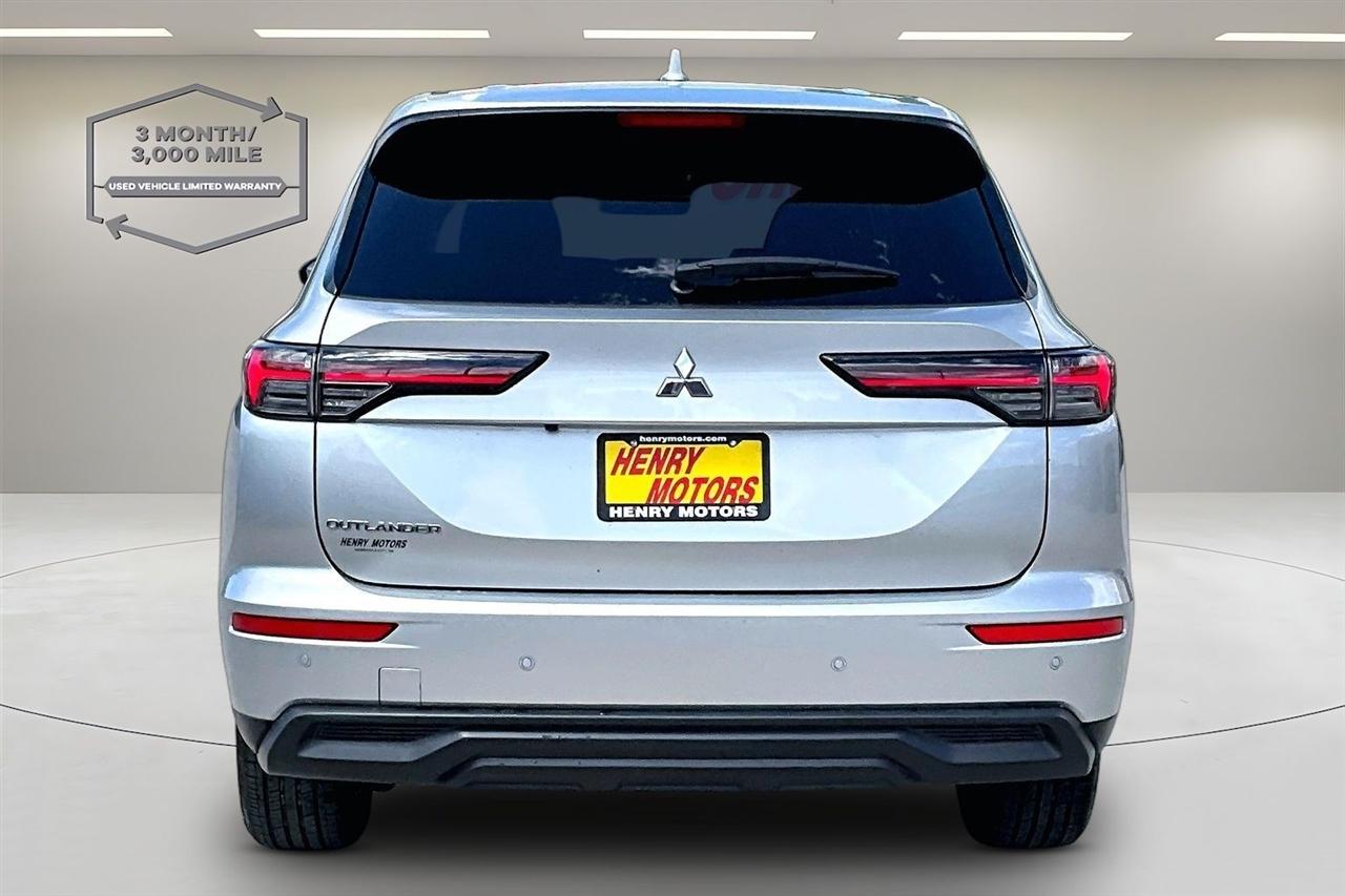 Mitsubishi Outlander ES S-AWC 2025