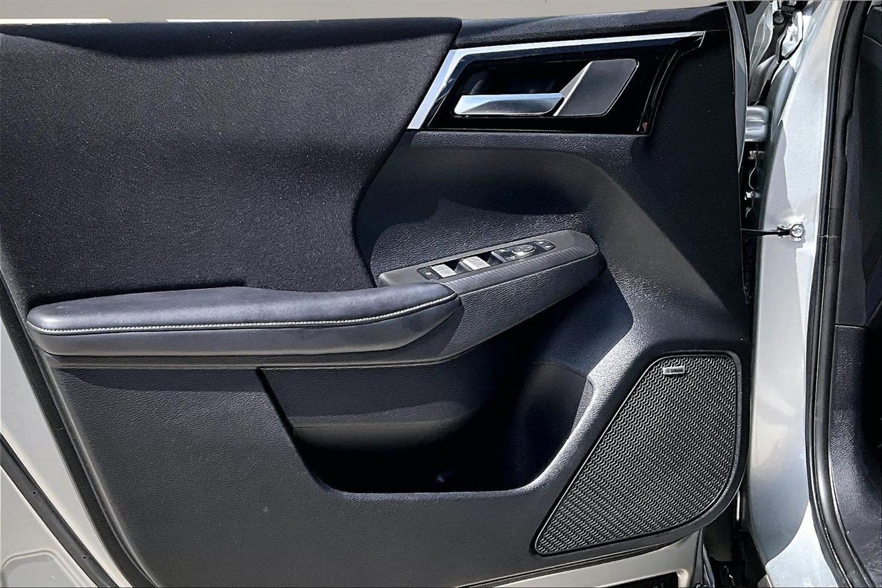 Mitsubishi Outlander ES S-AWC 2025
