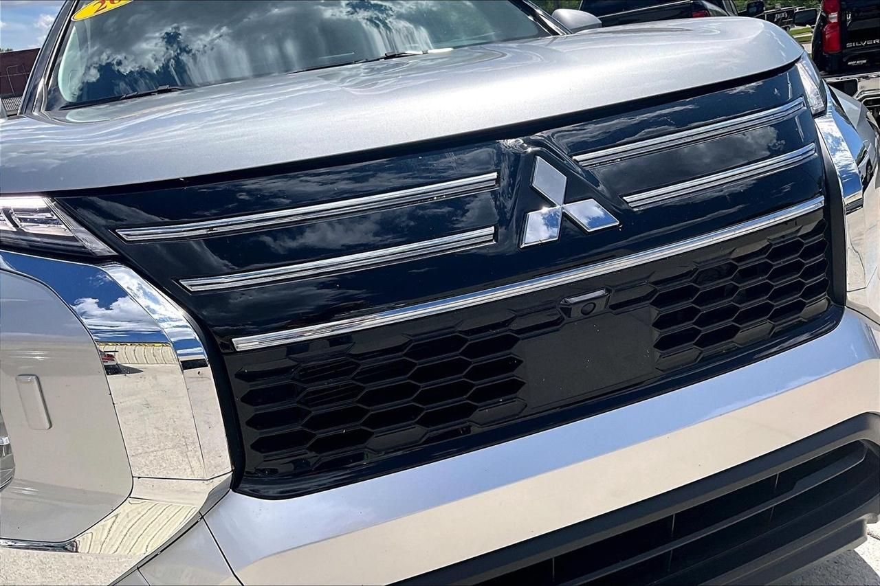 Mitsubishi Outlander ES S-AWC 2025