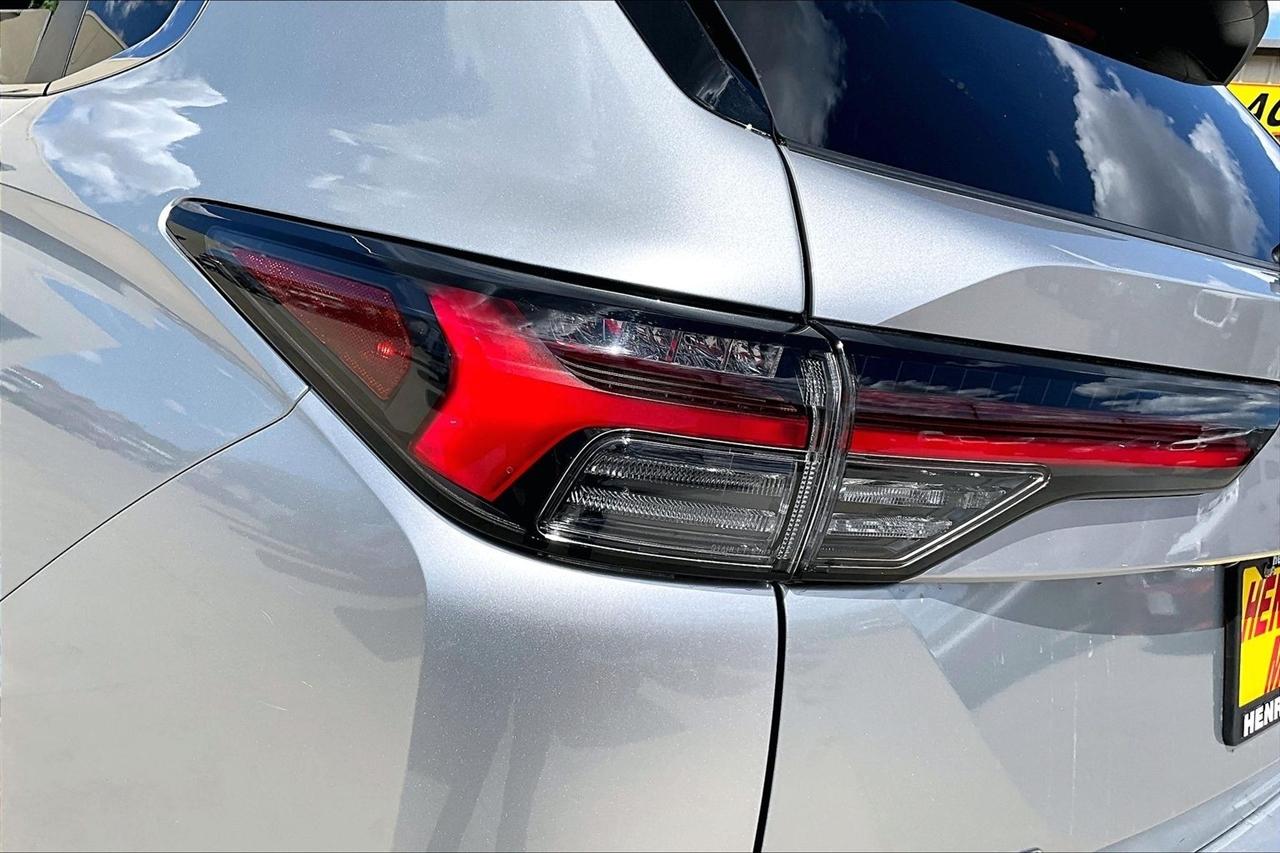 Mitsubishi Outlander ES S-AWC 2025