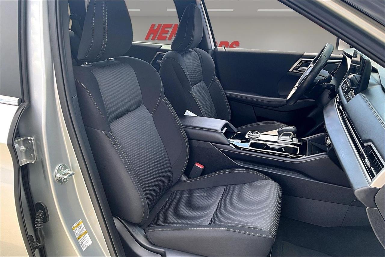 Mitsubishi Outlander ES S-AWC 2025