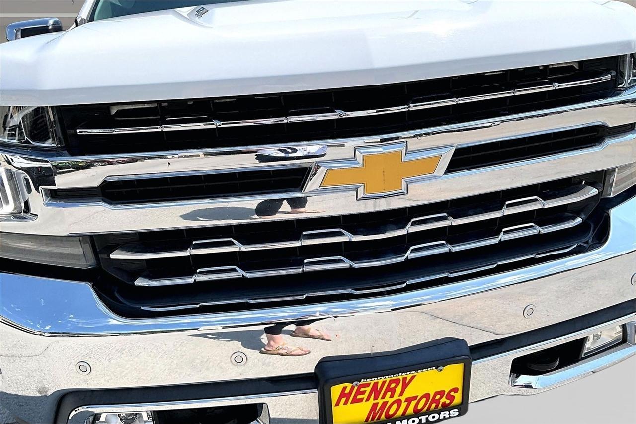 Chevrolet Silverado 1500 4WD Crew Cab 147" LTZ 2021