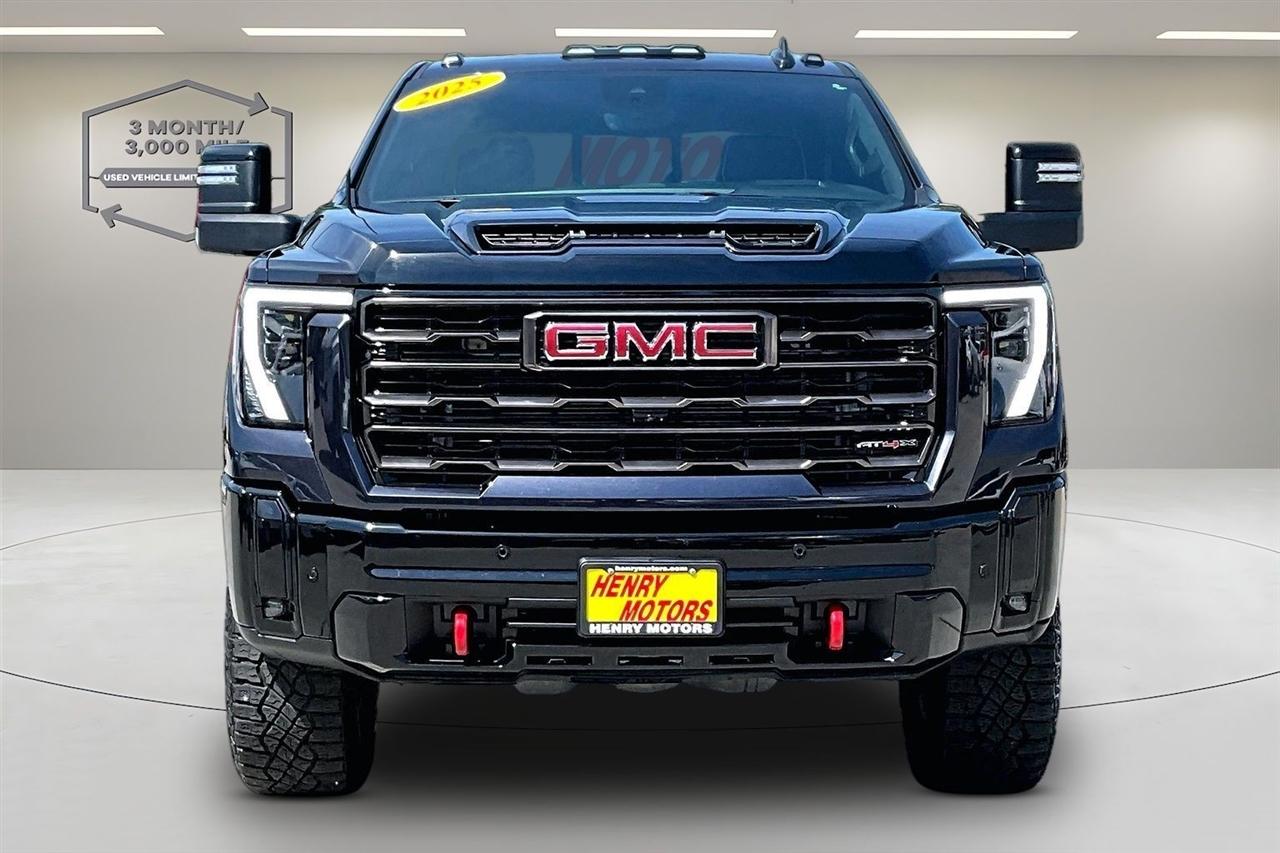 GMC Sierra 2500HD 4WD Crew Cab 159" AT4X 2025