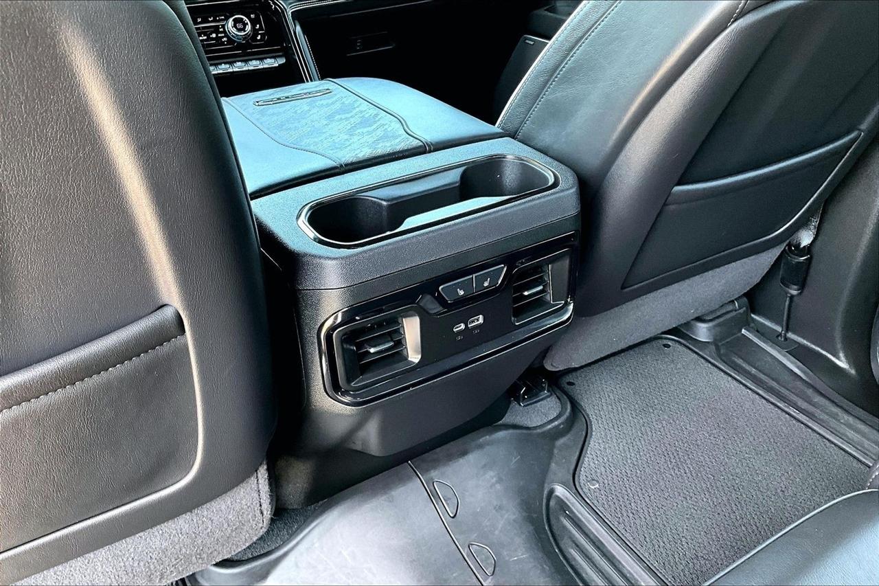 GMC Sierra 2500HD 4WD Crew Cab 159" AT4X 2025