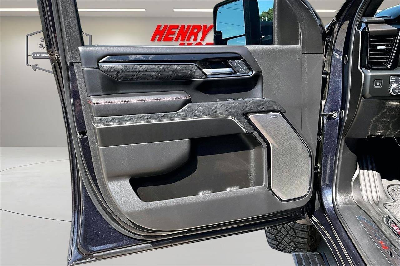 GMC Sierra 2500HD 4WD Crew Cab 159" AT4X 2025