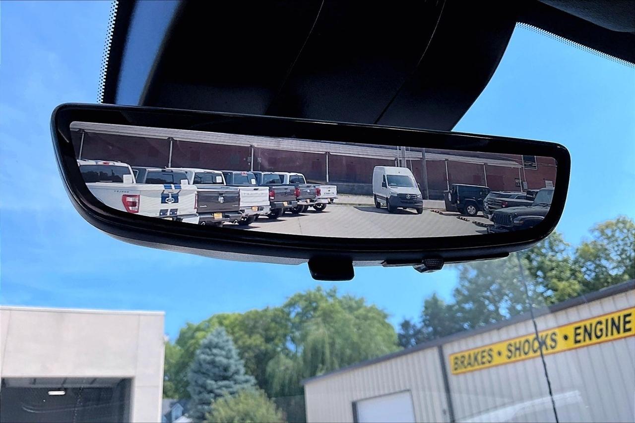 GMC Sierra 2500HD 4WD Crew Cab 159" AT4X 2025
