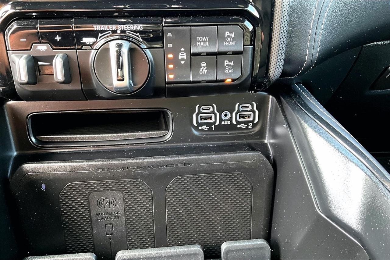 RAM 1500 Limited 4x4 Crew Cab 5'7" Box 2023