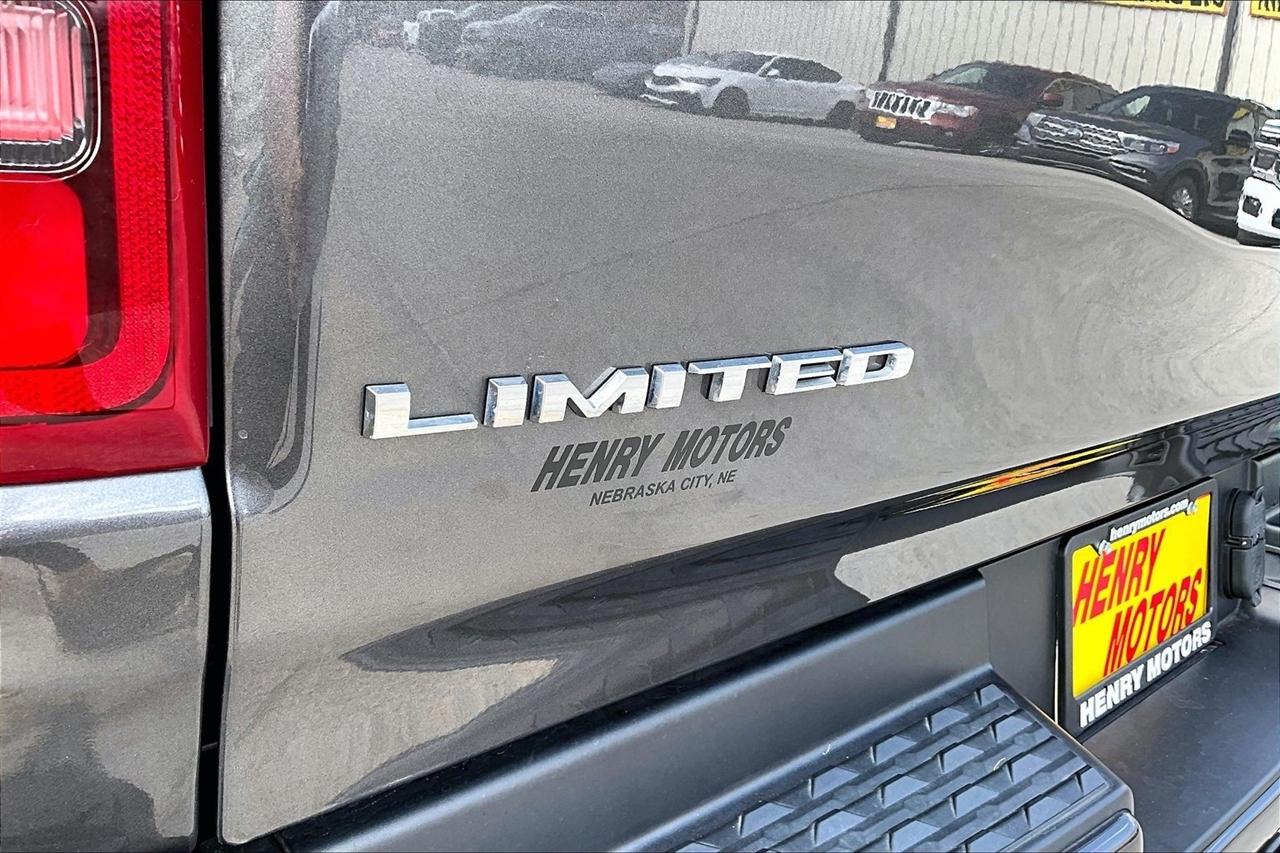 RAM 1500 Limited 4x4 Crew Cab 5'7" Box 2023