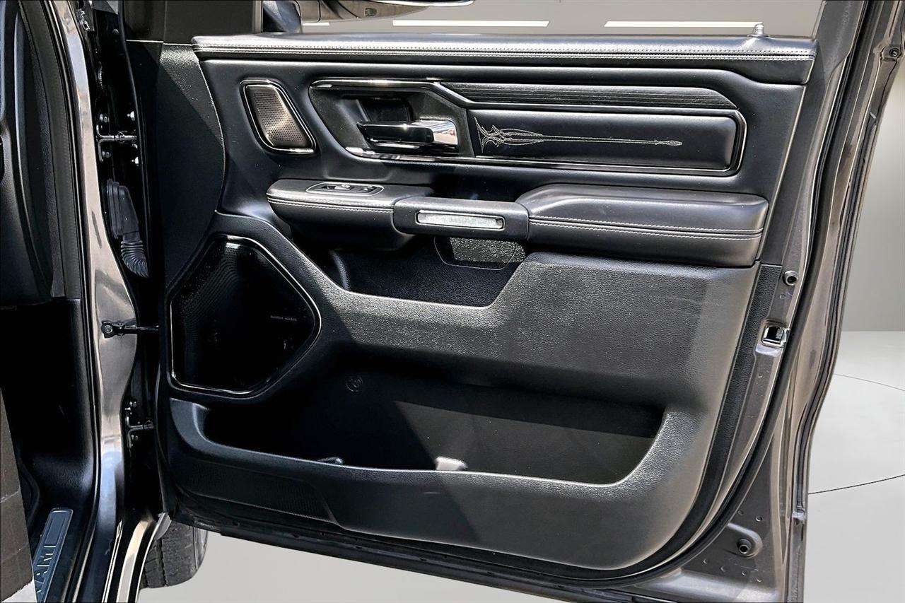 RAM 1500 Limited 4x4 Crew Cab 5'7" Box 2023