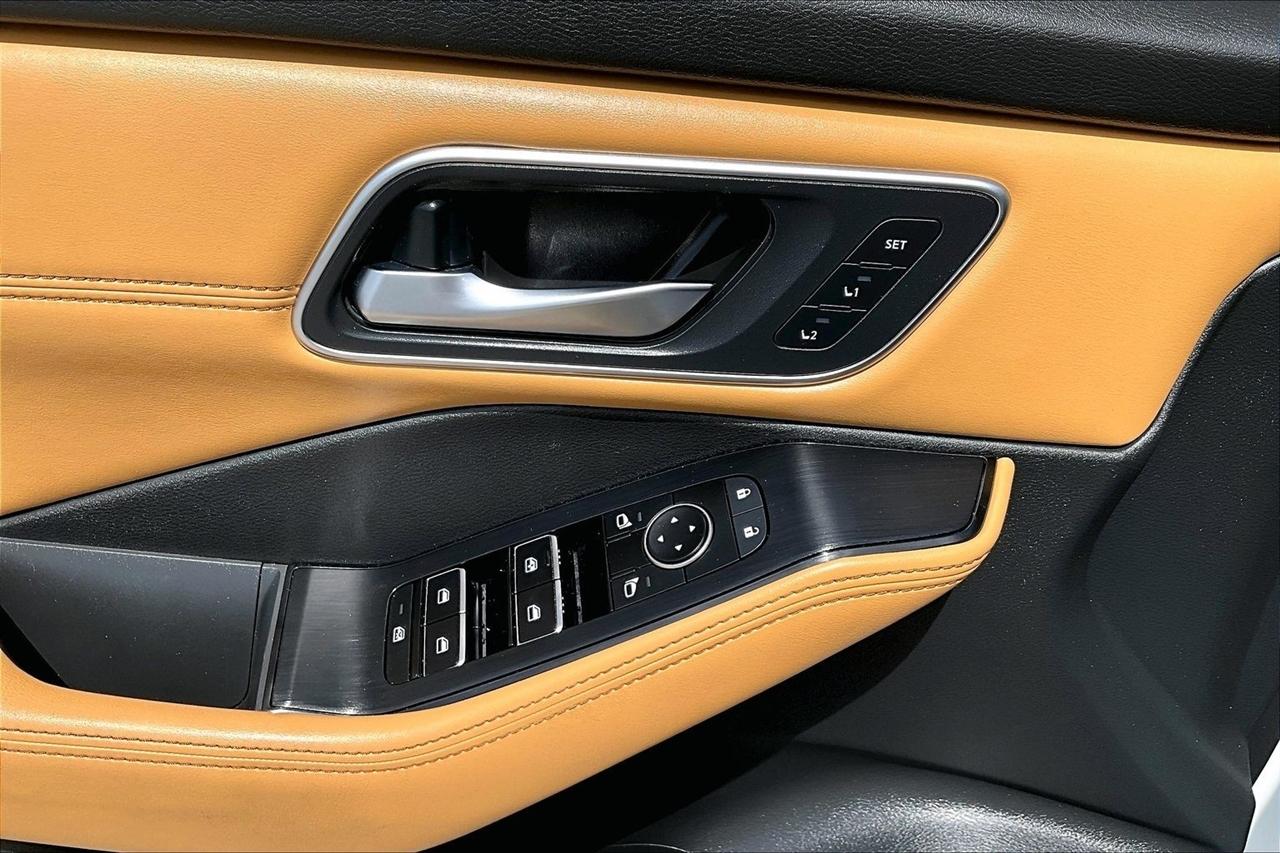 Nissan Rogue AWD Platinum 2022