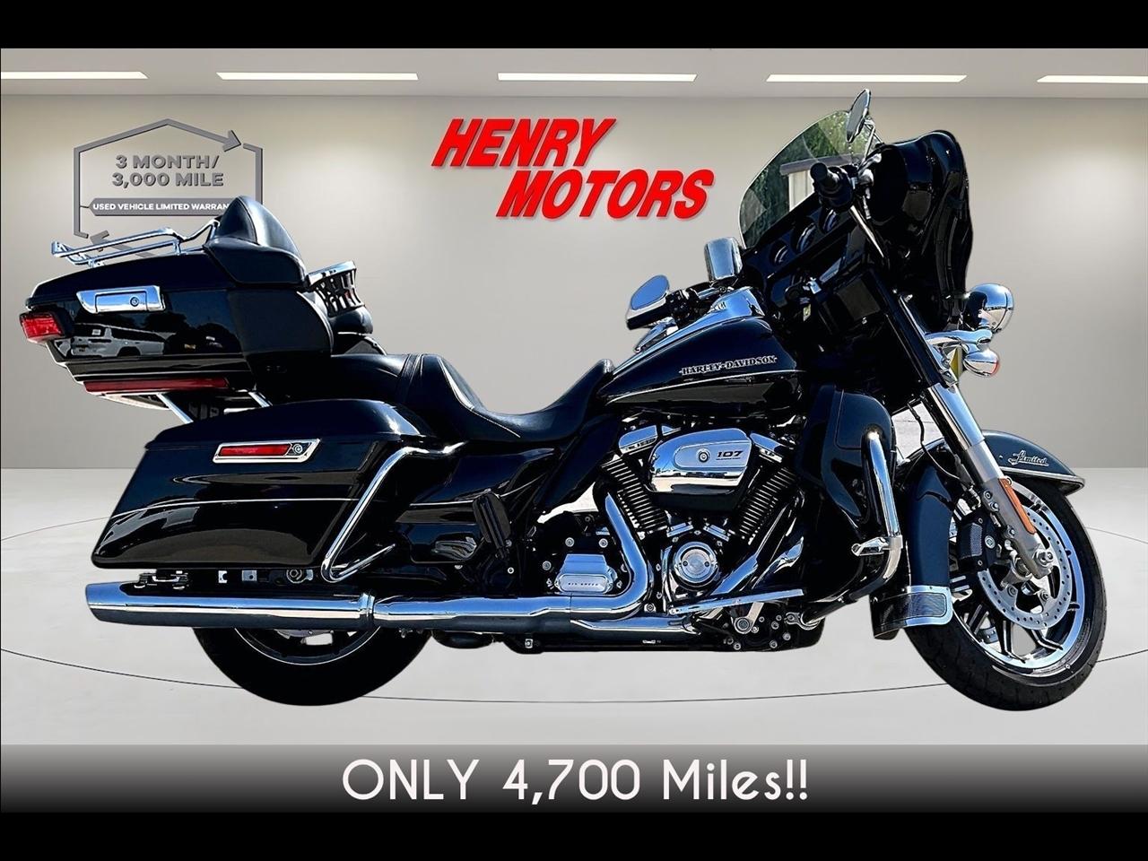 2017 Harley-Davidson Ultra Limited Low ONLY 4,700 miles!