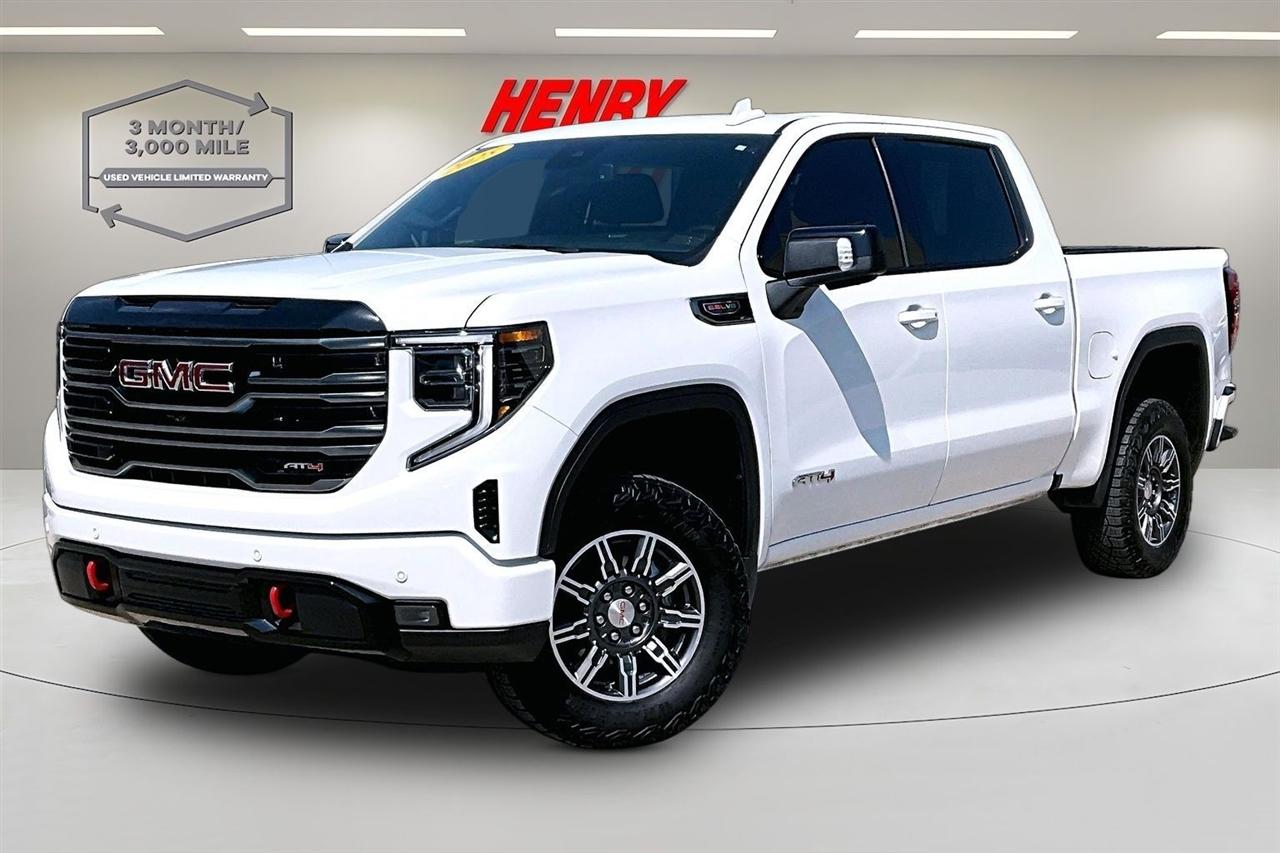 GMC Sierra 1500 4WD Crew Cab 147" AT4 2025