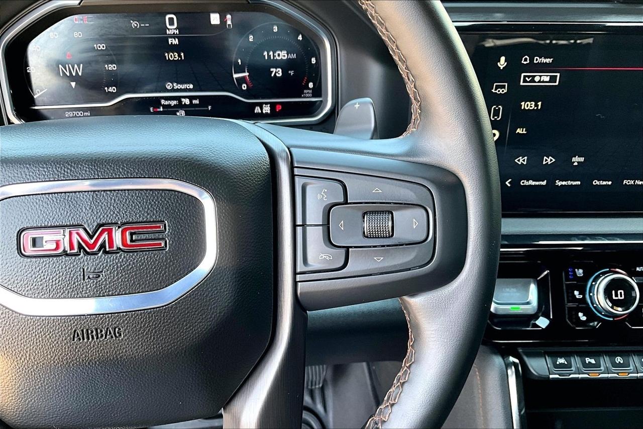GMC Sierra 1500 4WD Crew Cab 147" AT4 2025