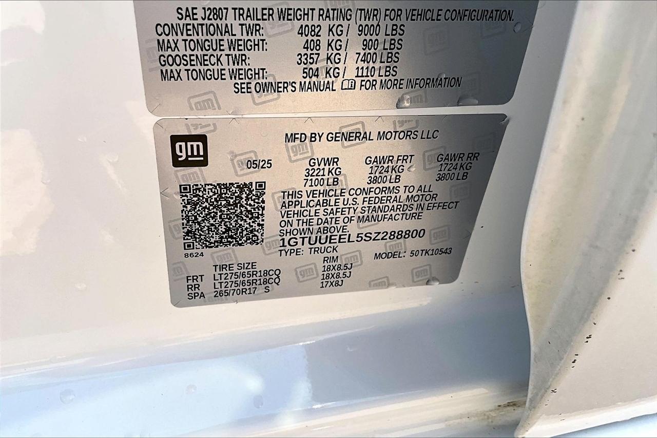 GMC Sierra 1500 4WD Crew Cab 147" AT4 2025