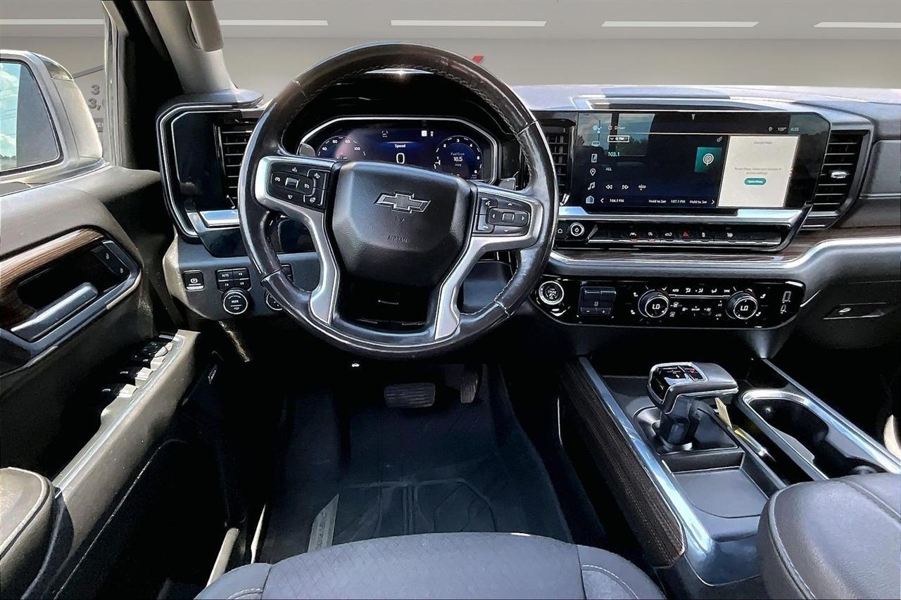 Chevrolet Silverado 1500 4WD Crew Cab 147" RST 2023