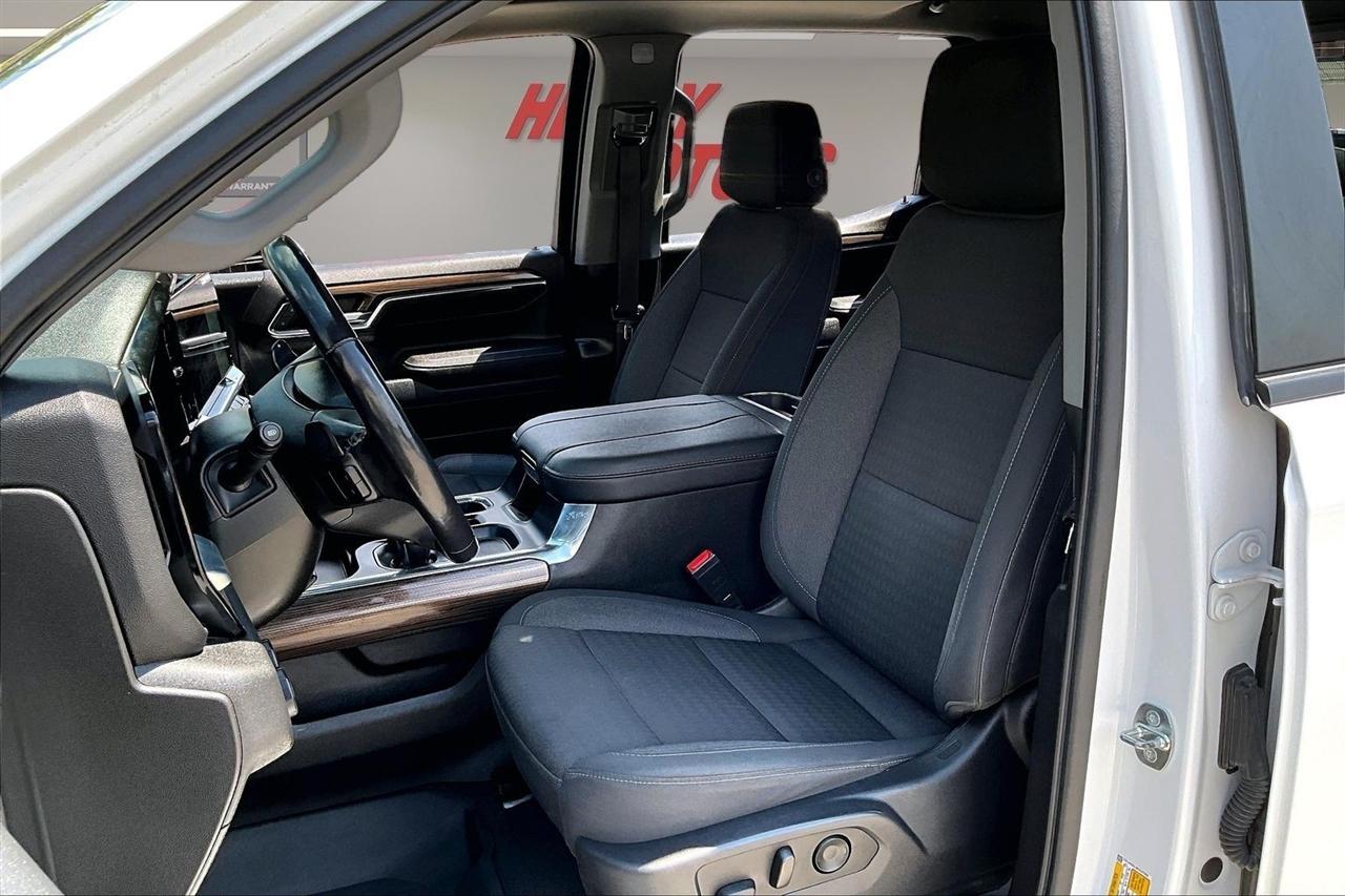 Chevrolet Silverado 1500 4WD Crew Cab 147" RST 2023