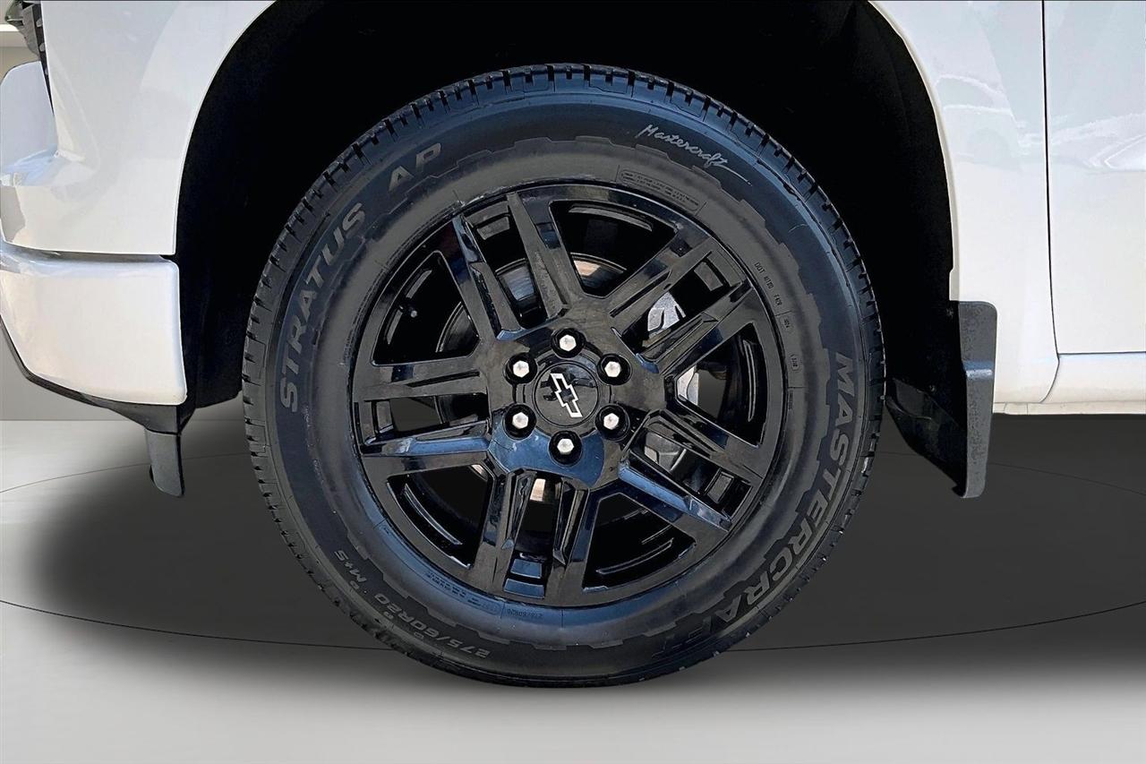 Chevrolet Silverado 1500 4WD Crew Cab 147" RST 2023